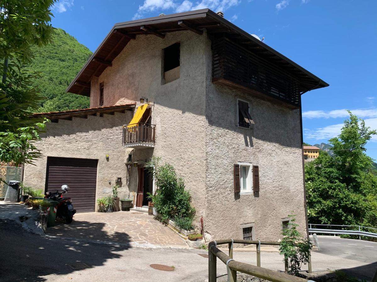 House Campi Apartment Riva del Garda Exterior photo